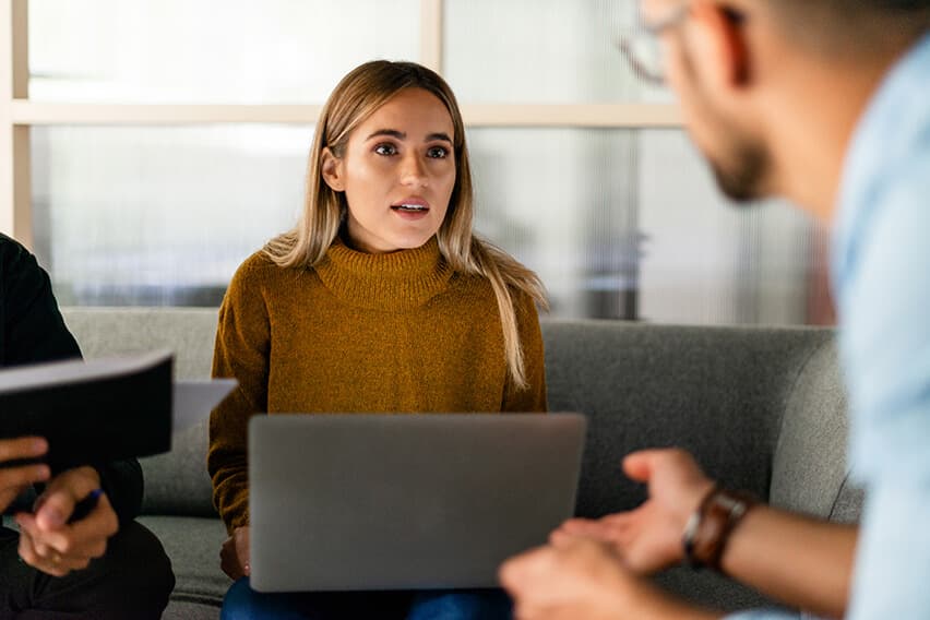 7 Small Business Cash Flow Problems and How to Solve Them image