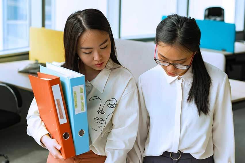 Where to Find Accounting Jobs in the U.S. 🇺🇸 image