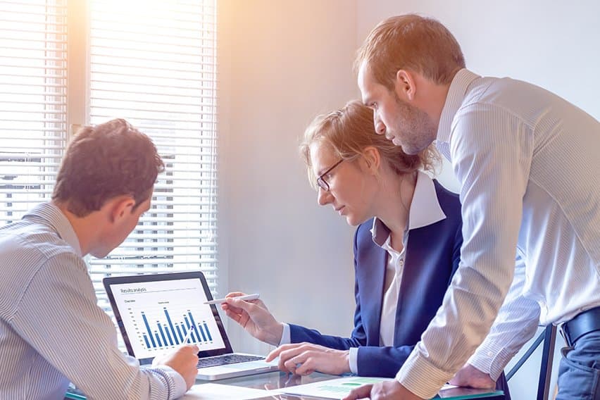 What Is Financial Analytics? 6 Reasons Why It is Important image