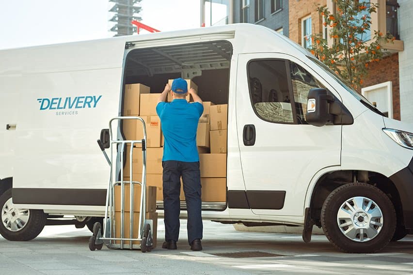 How to Start a Courier Business image