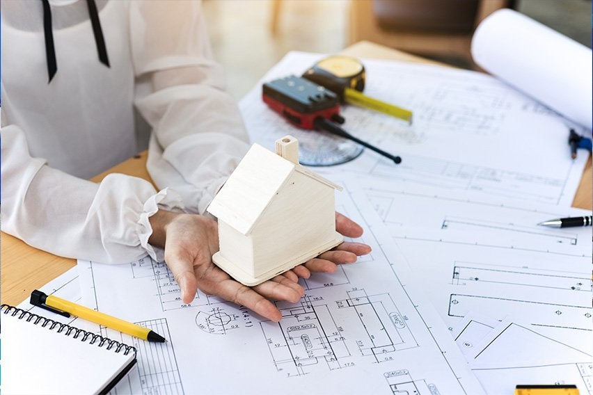 How to Become a General Contractor—7 Step Guide